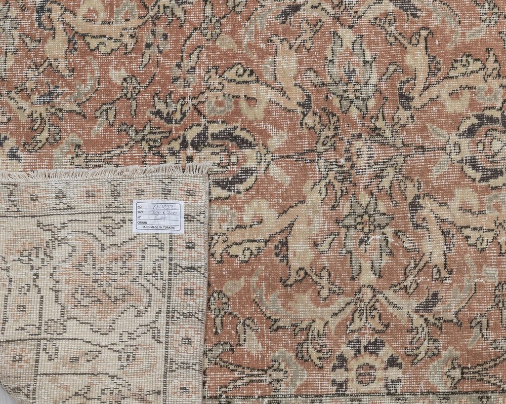 7x10 Vintage Turkish Rug, Soft Terracotta Floral – A-1052