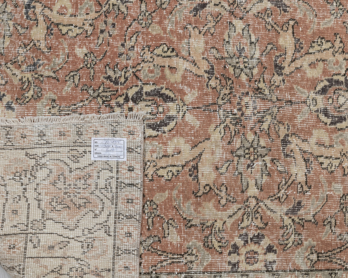 7x10 Vintage Turkish Rug, Soft Terracotta Floral – A-1052